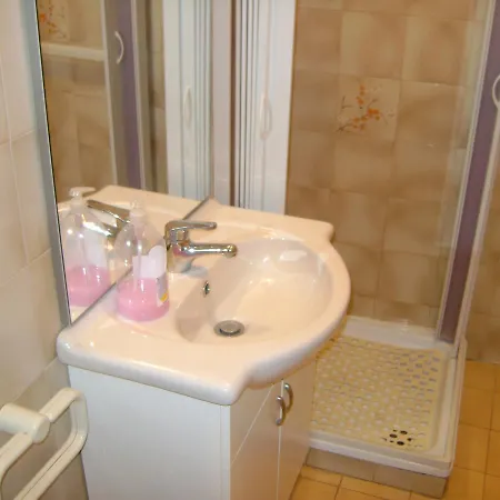 2-bedroom Near The Sea